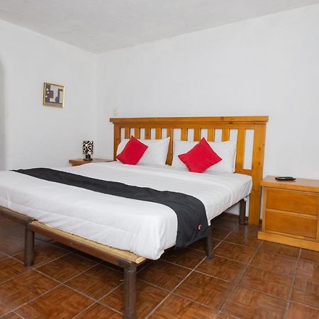 Capital O Next Yard Hotel & Suites Tequisquiapan ซานหลุยส์โปโตซิ ภายนอก รูปภาพ