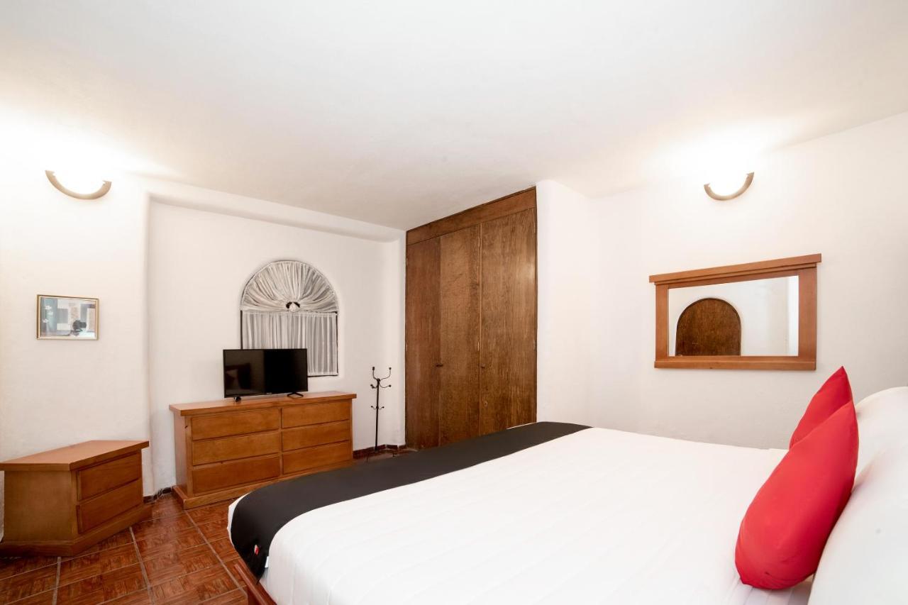 Capital O Next Yard Hotel & Suites Tequisquiapan ซานหลุยส์โปโตซิ ภายนอก รูปภาพ