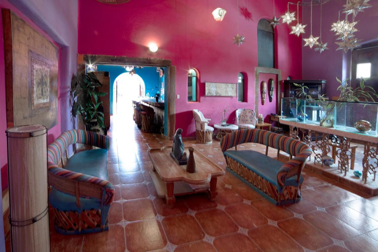 Capital O Next Yard Hotel & Suites Tequisquiapan ซานหลุยส์โปโตซิ ภายนอก รูปภาพ
