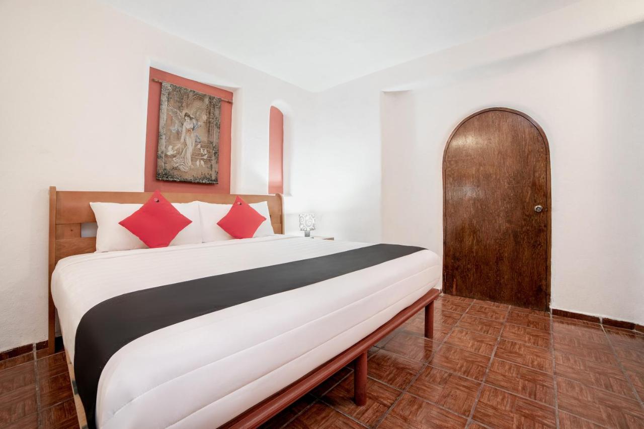 Capital O Next Yard Hotel & Suites Tequisquiapan ซานหลุยส์โปโตซิ ภายนอก รูปภาพ