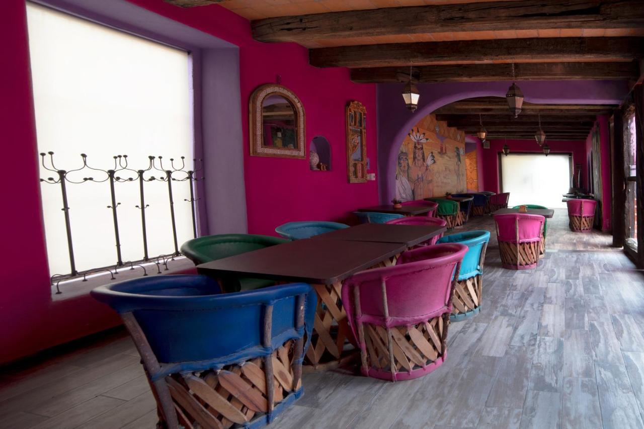Capital O Next Yard Hotel & Suites Tequisquiapan ซานหลุยส์โปโตซิ ภายนอก รูปภาพ