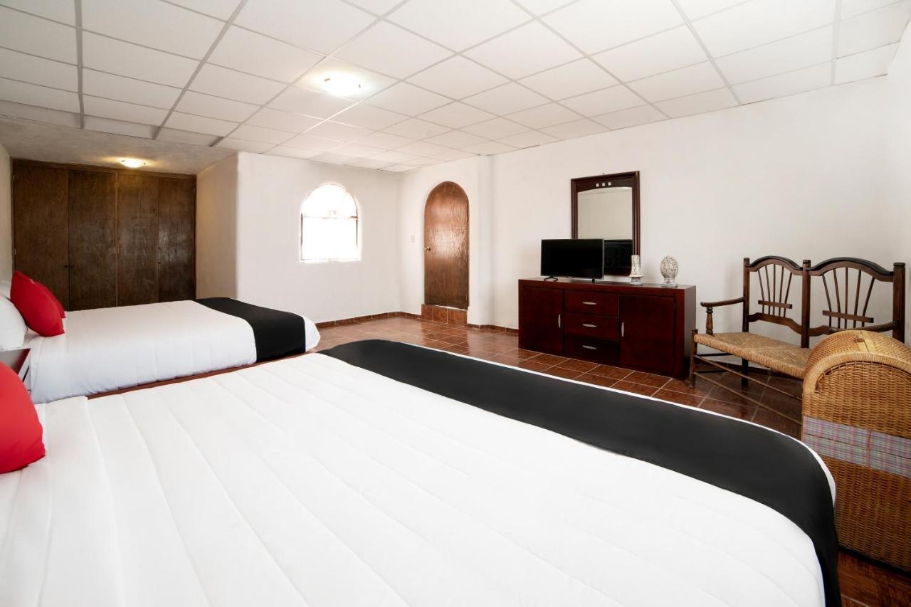 Capital O Next Yard Hotel & Suites Tequisquiapan ซานหลุยส์โปโตซิ ภายนอก รูปภาพ